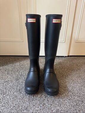 Hunter Black Matte Tall Rain Boots with Logo